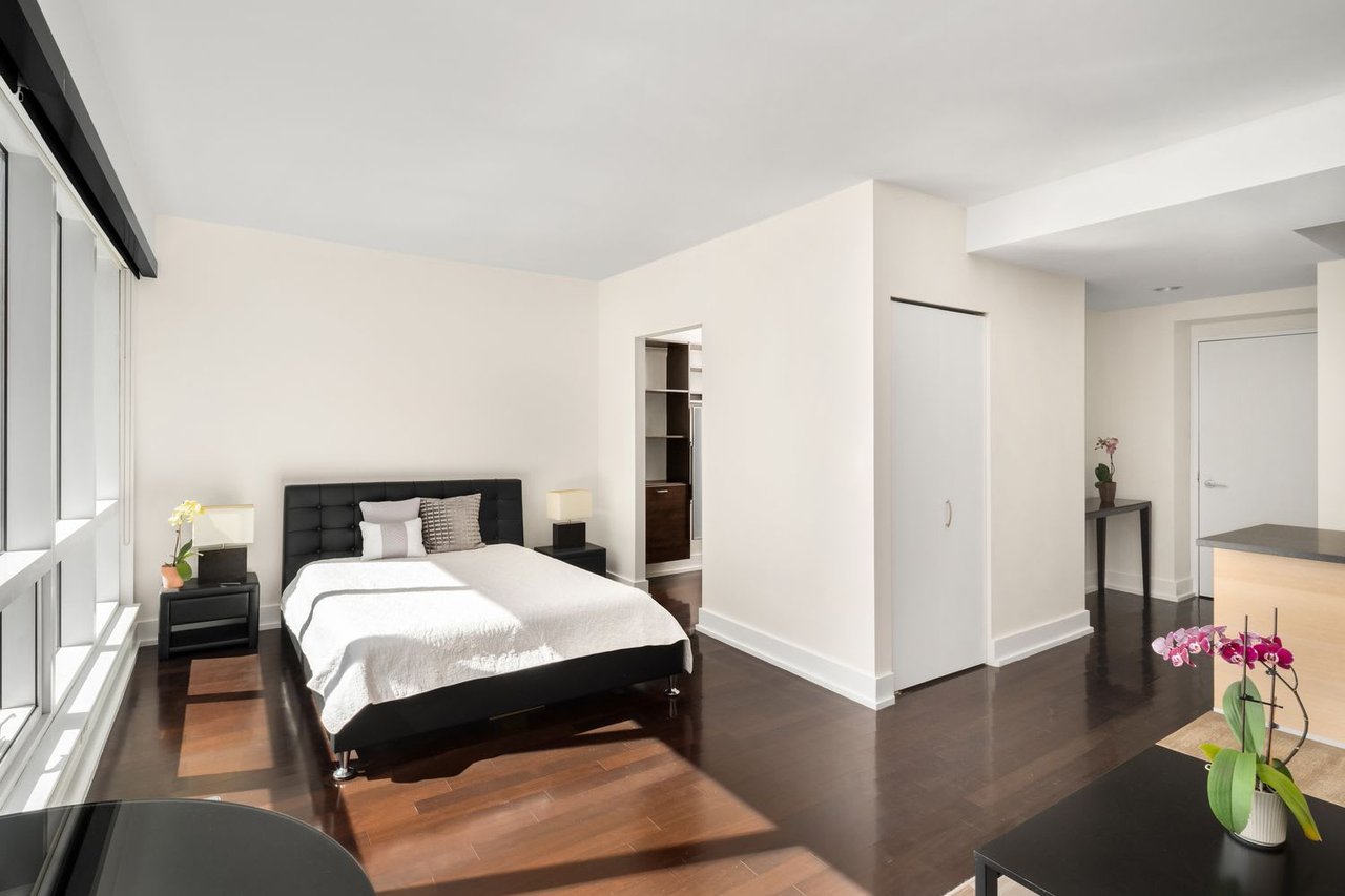 350 W 42nd St, Unit 14I