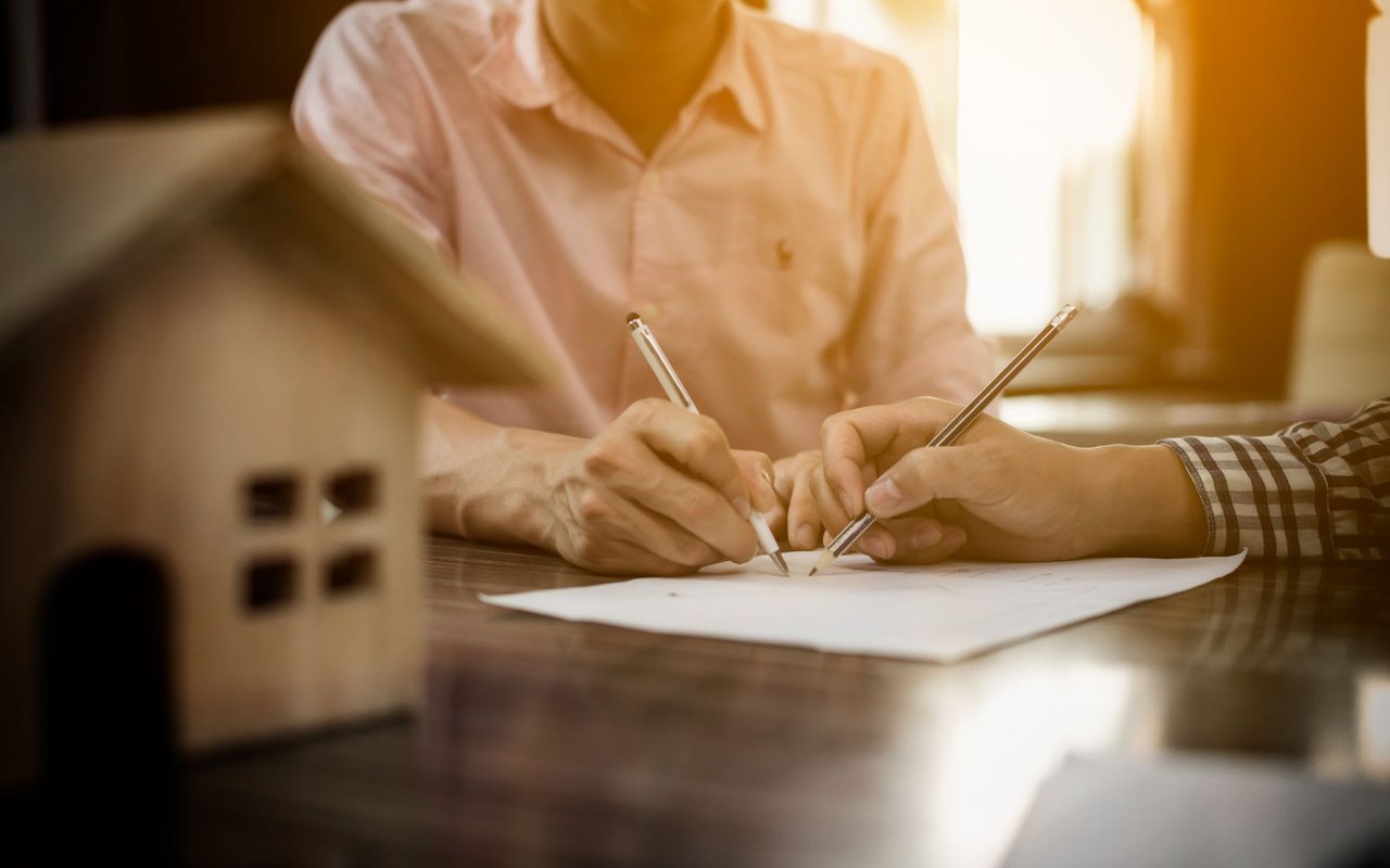 How Do I Buy in a Seller's Market?