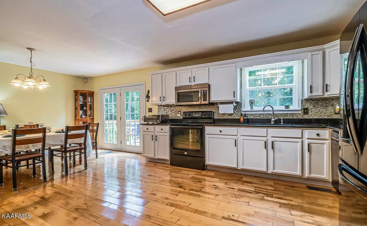 1334 Pinehurst Rd