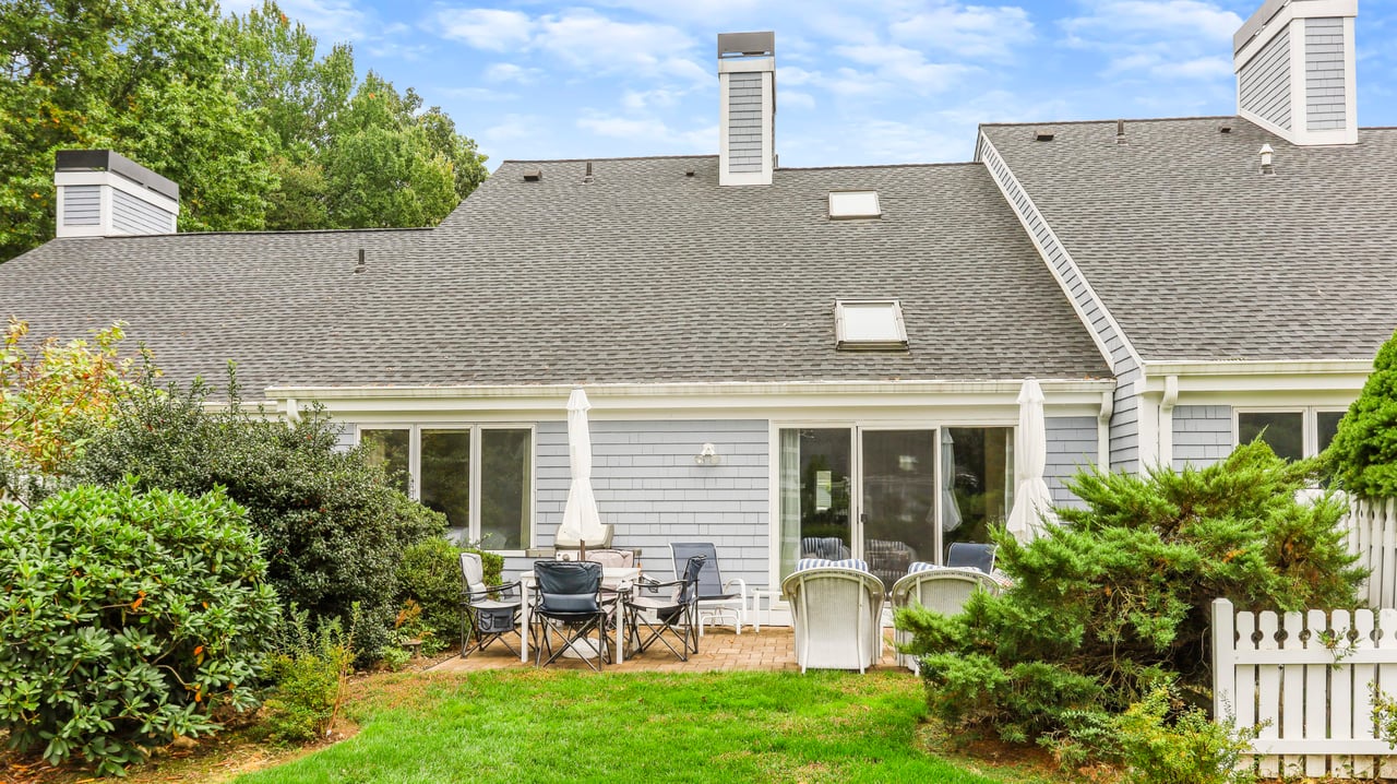 224 Lansdowne, Westport