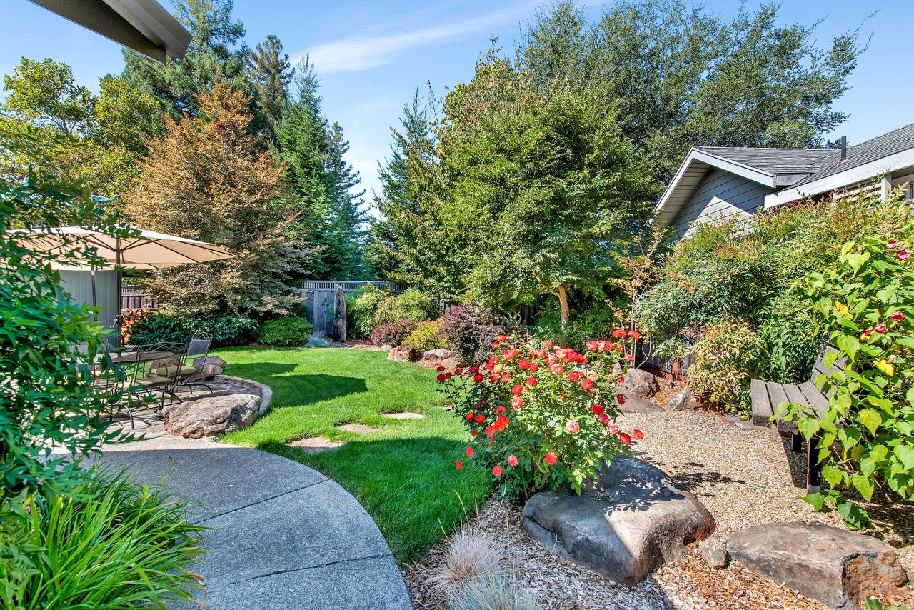 413 Tee Dr