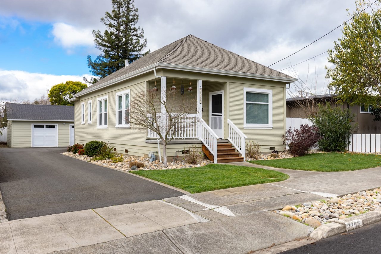 2295 Adrian St 