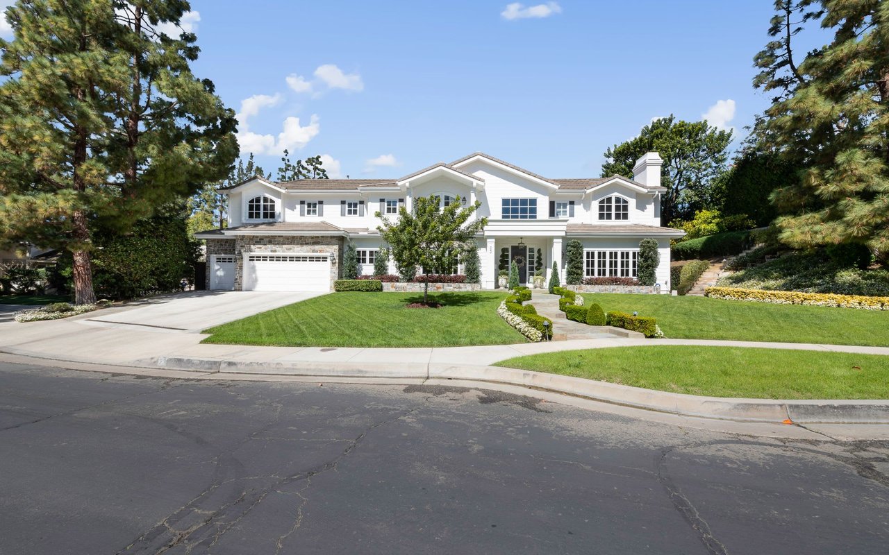 Pinehurst Ln