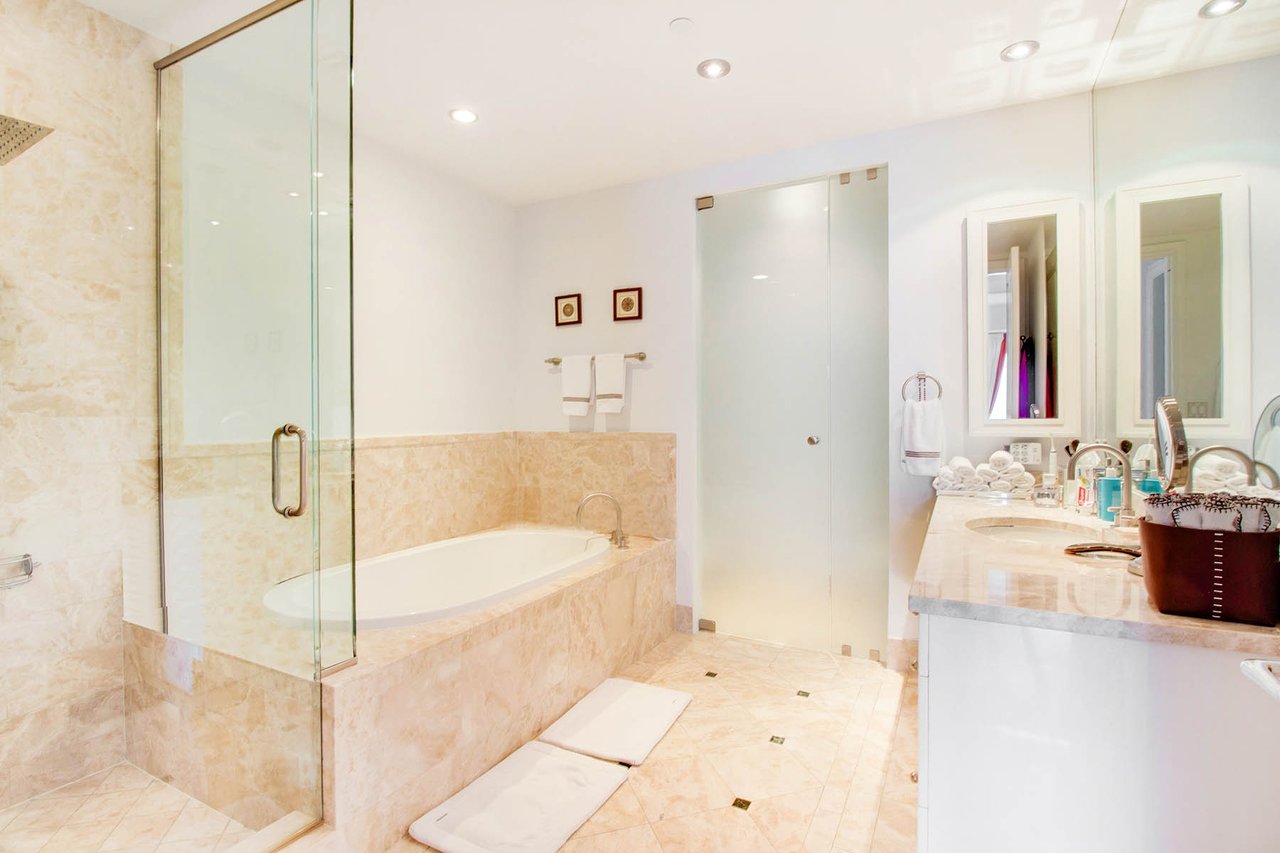 1425 Brickell Avenue Unit: 58E