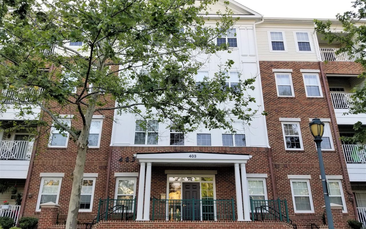 403 King Farm Blvd, #401