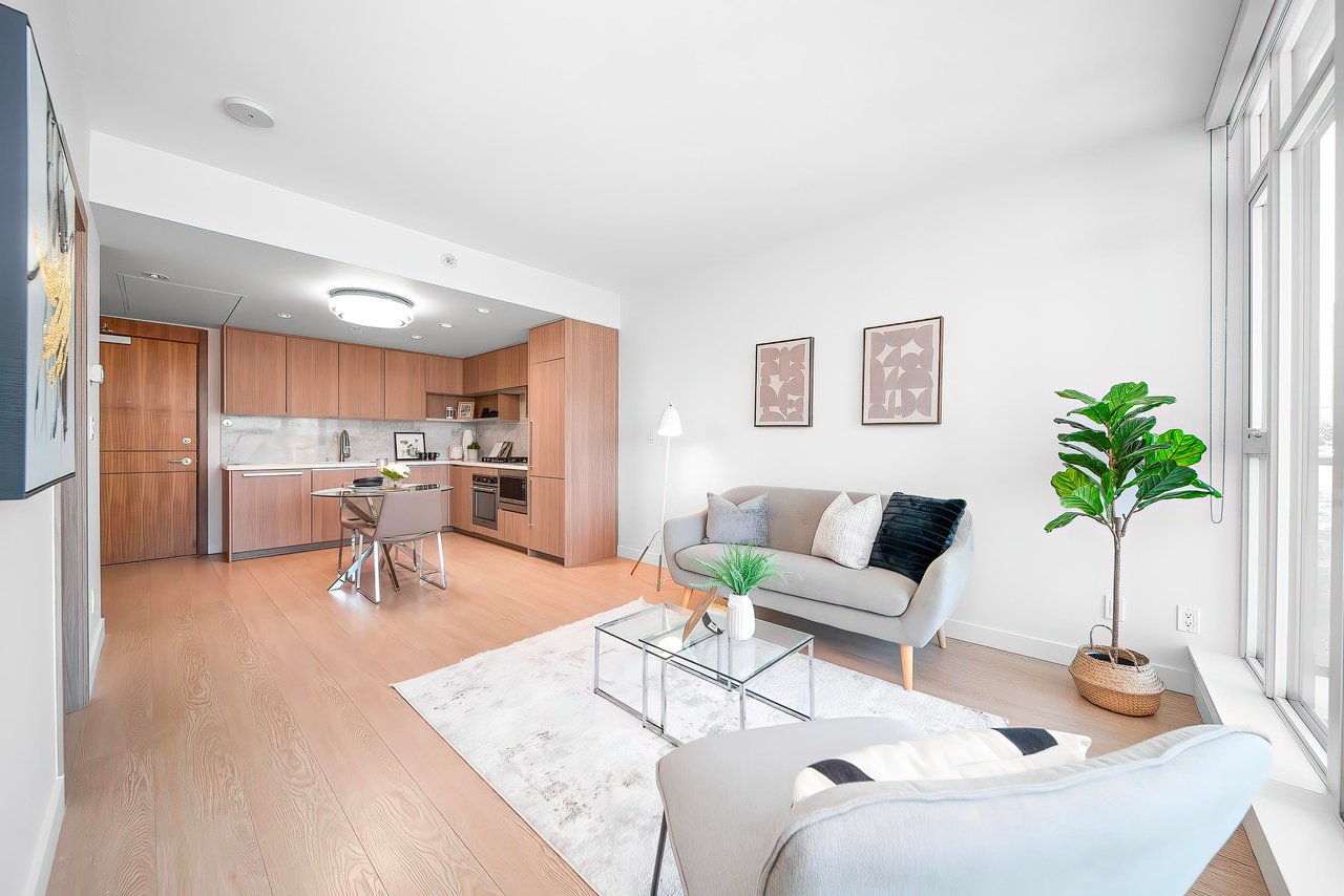 708-6538 Nelson Ave