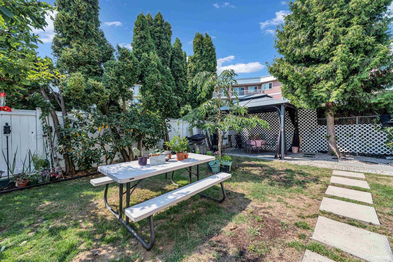 11280 Mellis Dr