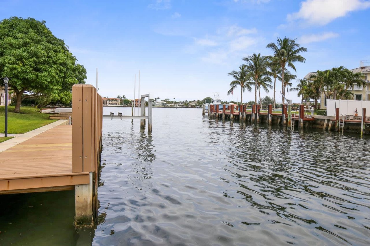 820 Ocean Inlet Dr