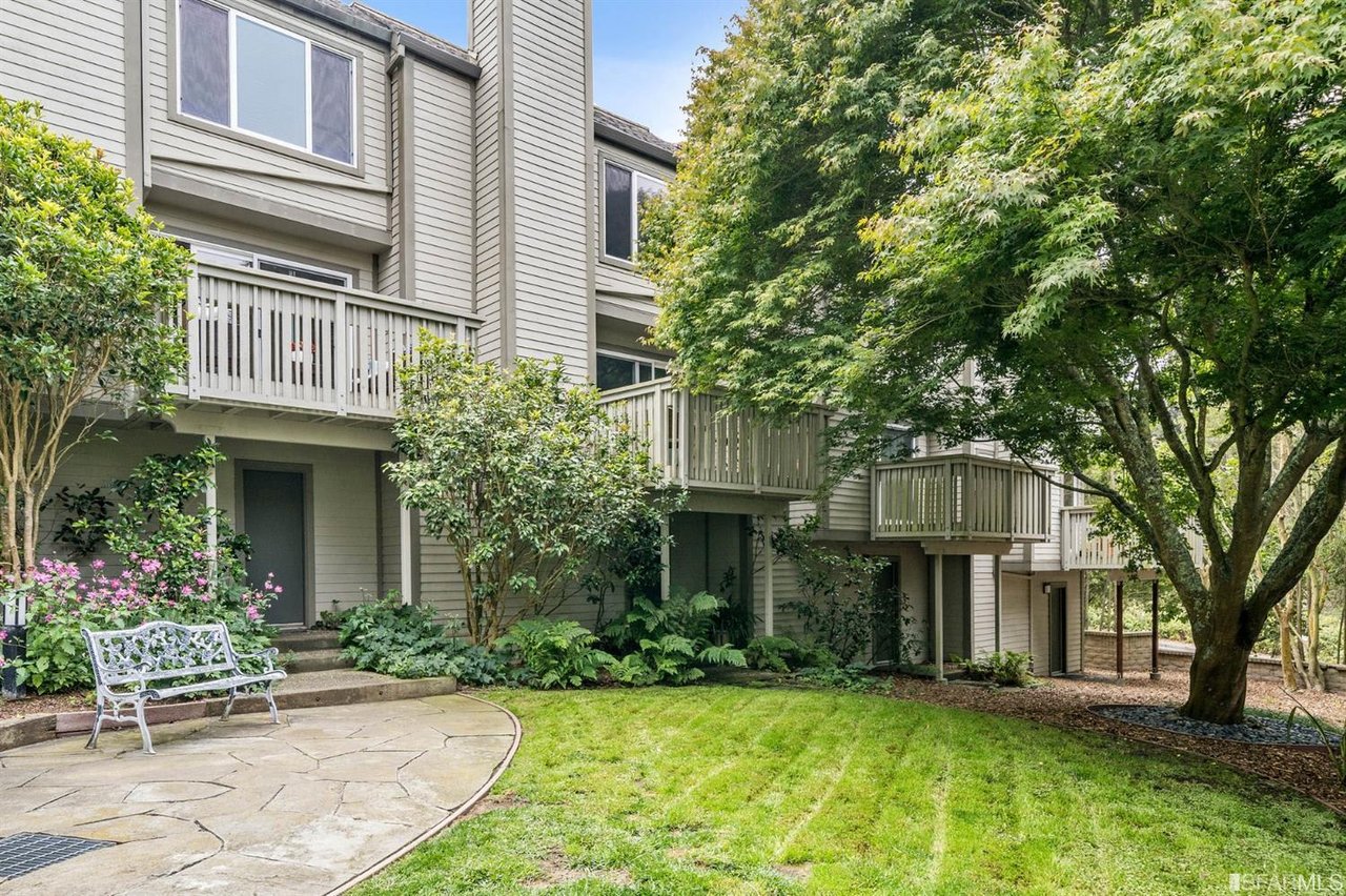 684 Clarendon