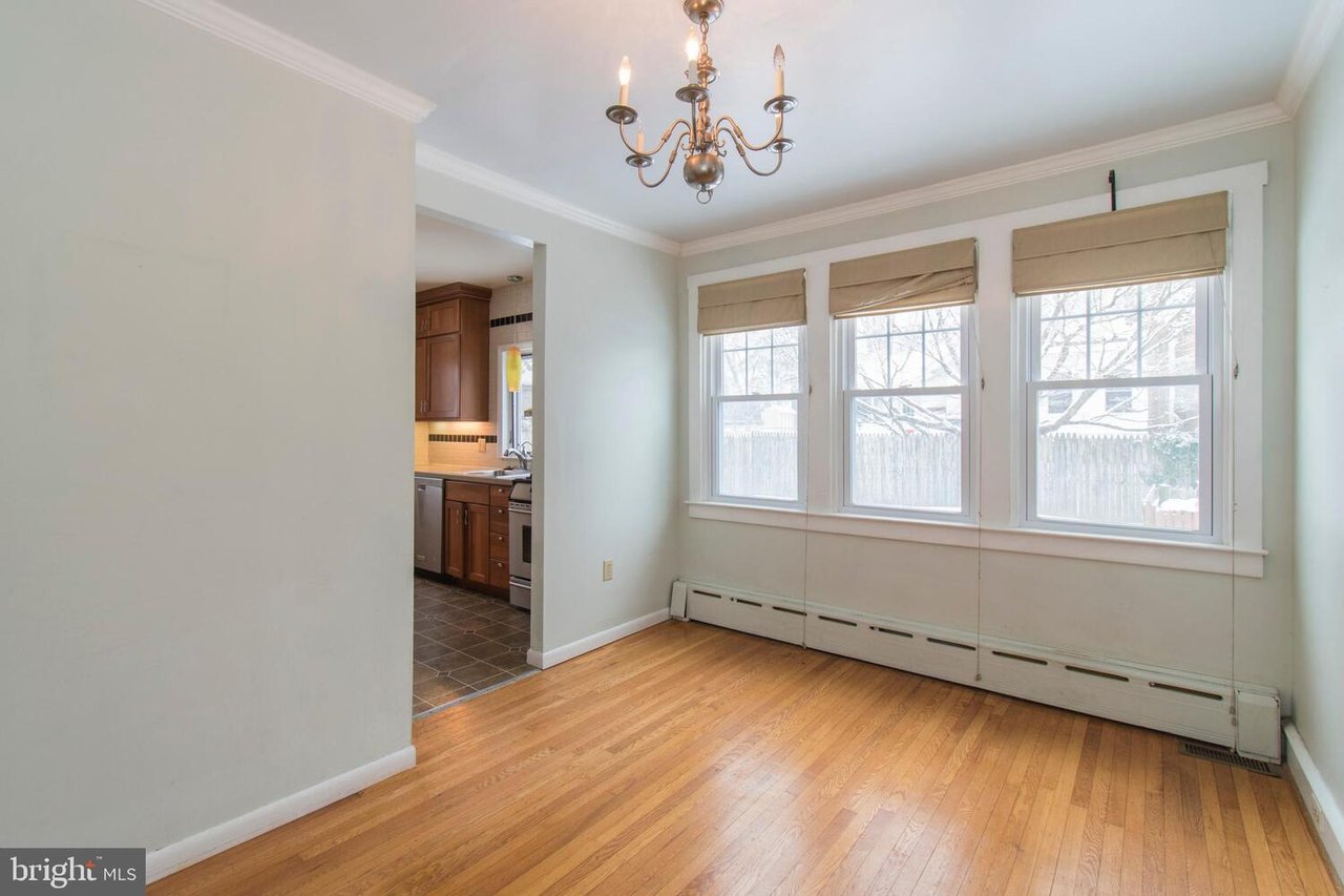 52 WEISS AVE