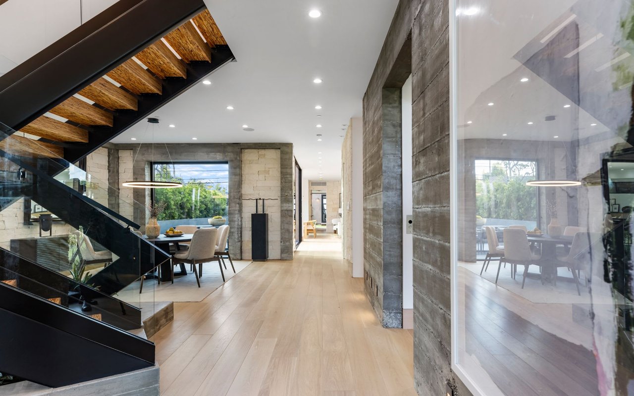 Modern Masterpiece