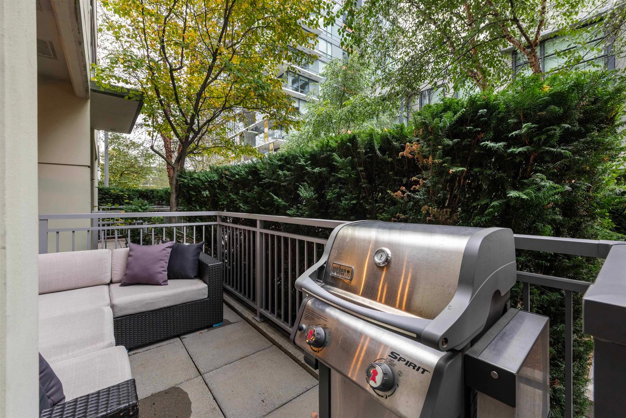 152 W 1st Ave