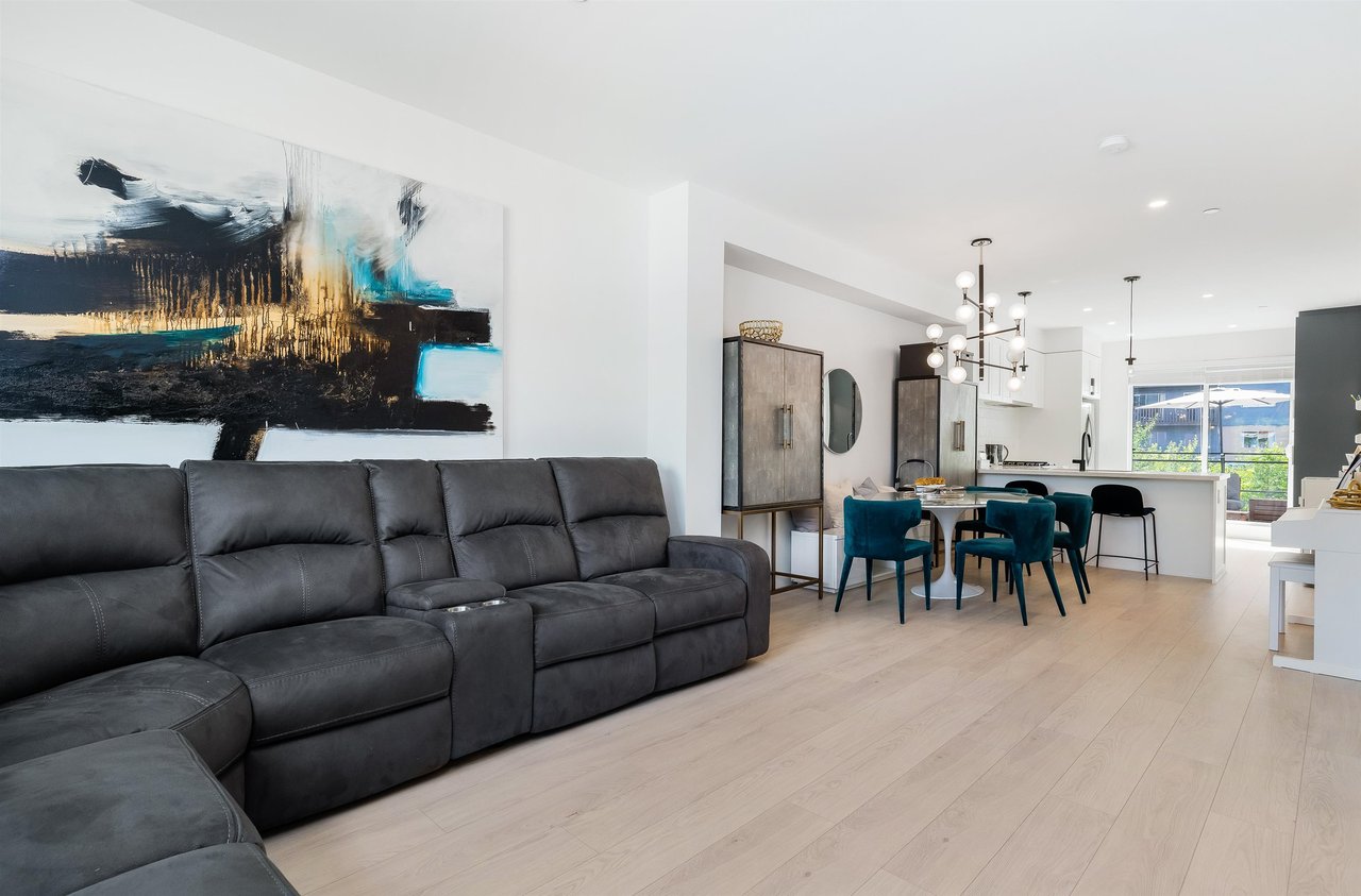102-3105 St George St