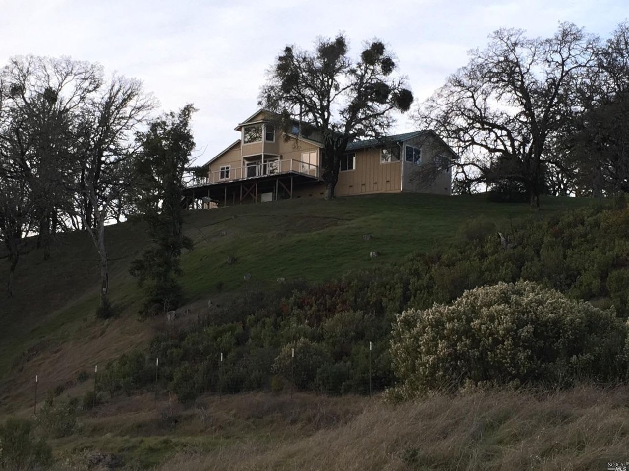 1551 Oak Knoll Rd