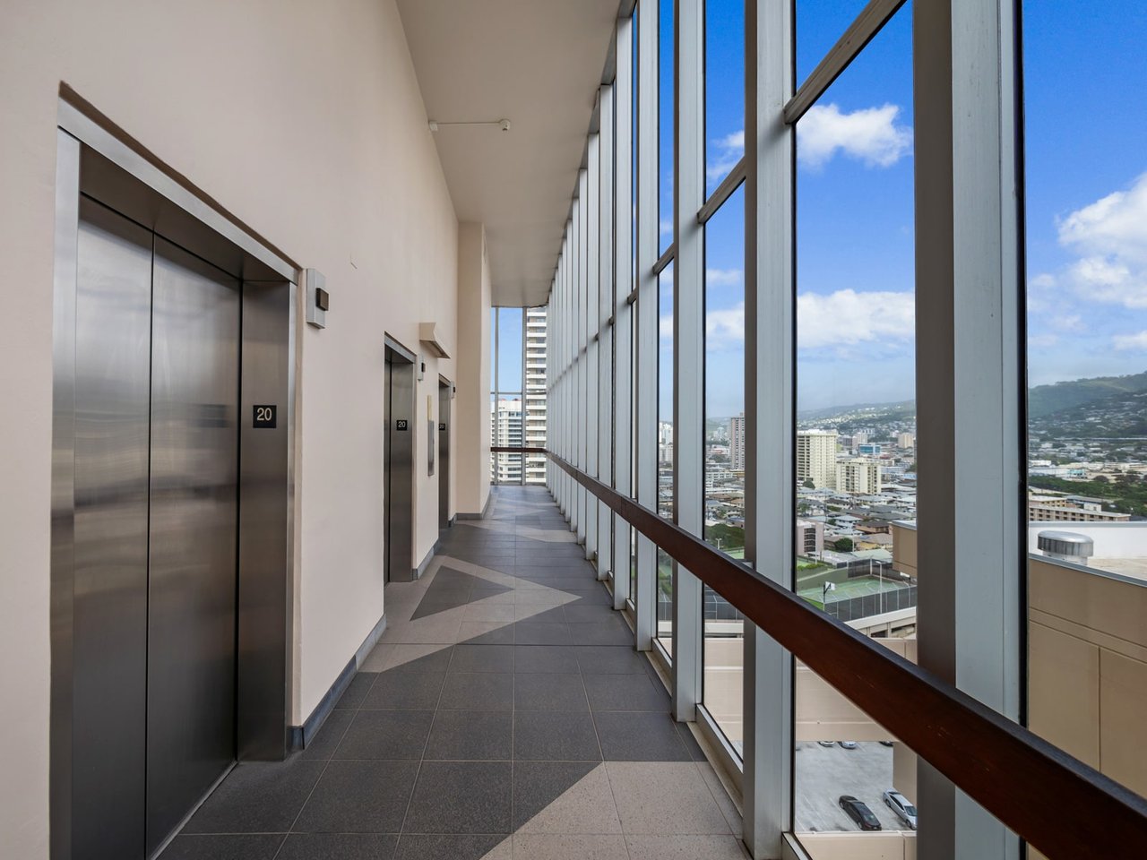 500 University Avenue 2007
