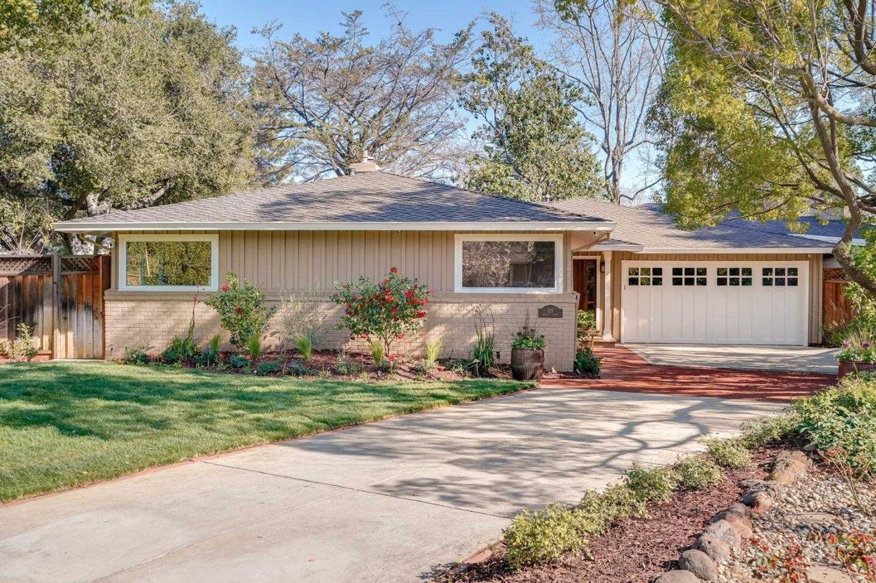 121 Merritt CT