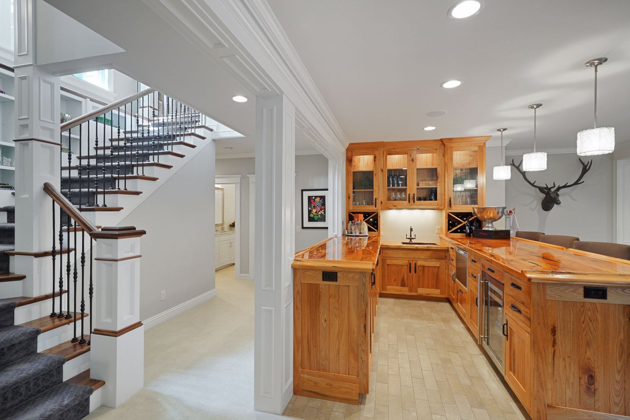 *PENDING* 5333 Halifax Ave, Edina