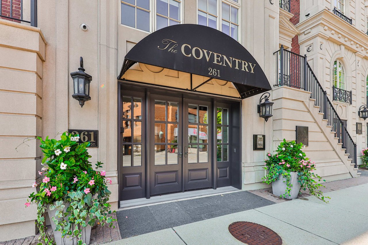 261 Church Street, #404 Oakville
