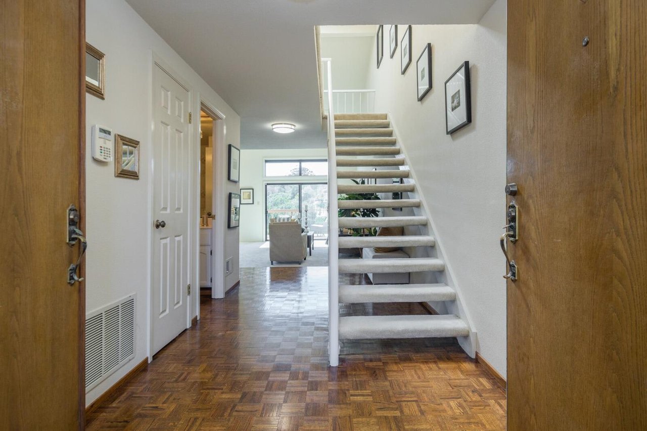 1669 Toyon Court