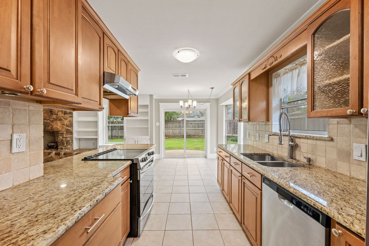 2912 Ashbury Drive