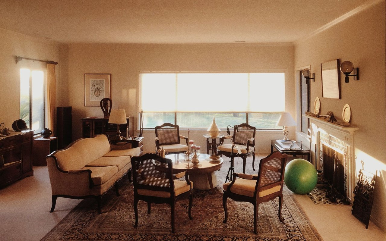 LISTING SPOTLIGHT: BEAUTIFUL CONDO IN A 55 & OVER COMMUNITY