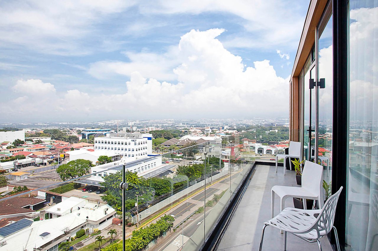 Panoramic View Luxury Penthouse, Sabana and Rohrmoser, San Jose