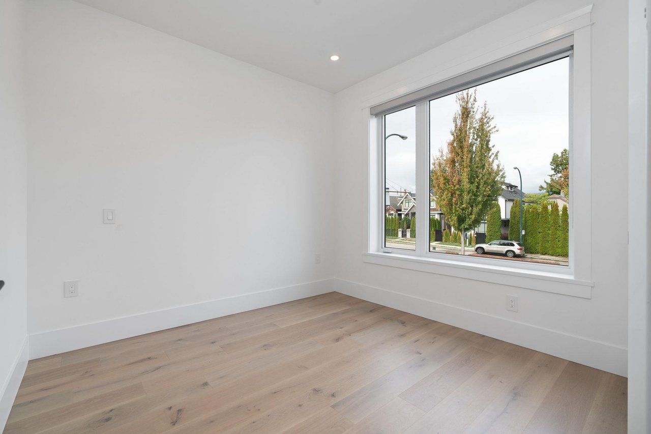 1-2846 Mcgill Street, Vancouver