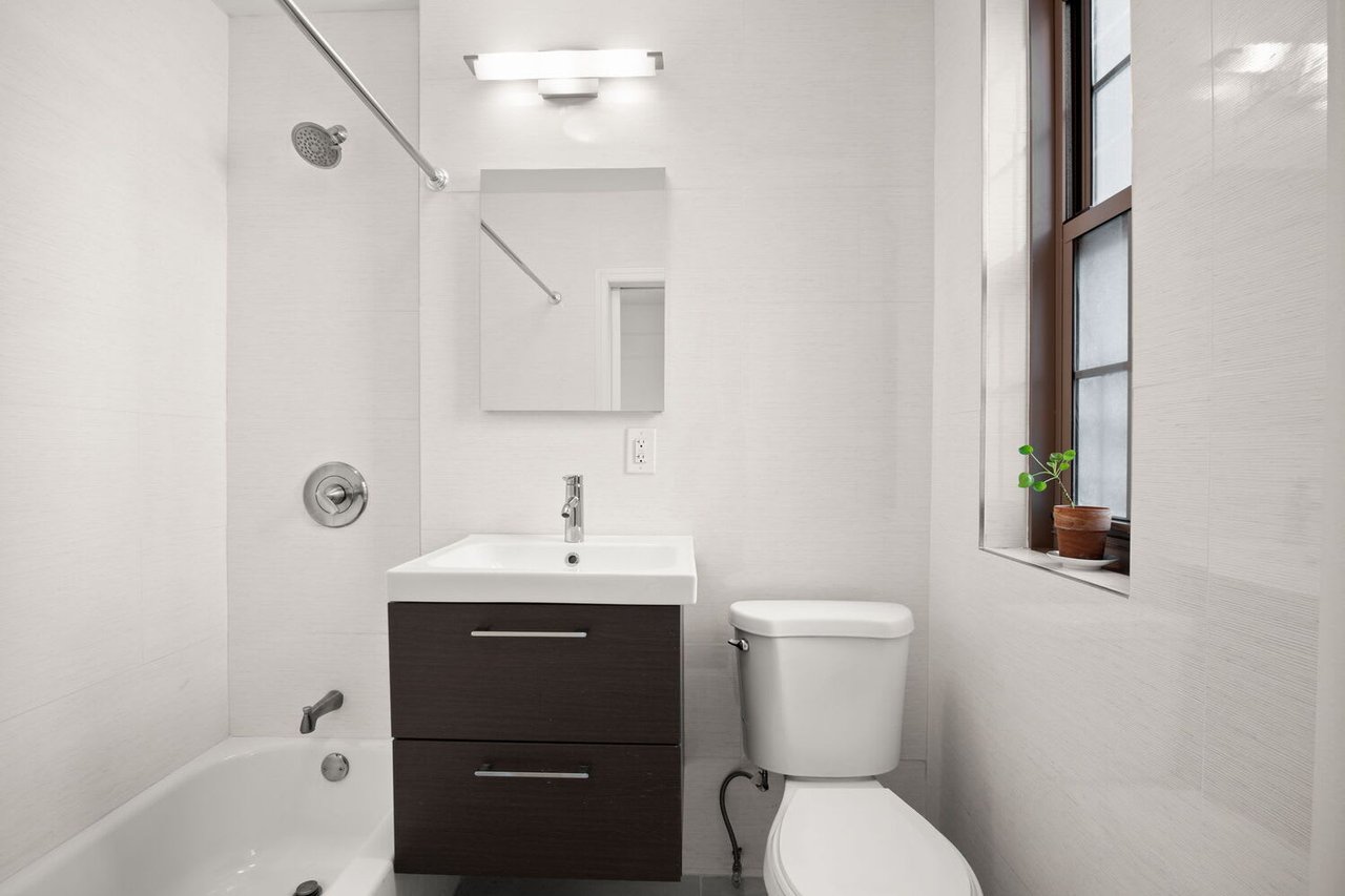 1100 Grand Concourse, #4D