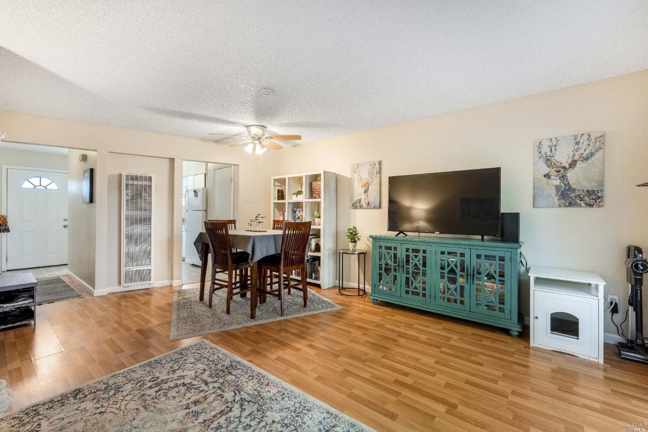 460 Santa Alicia Dr. 