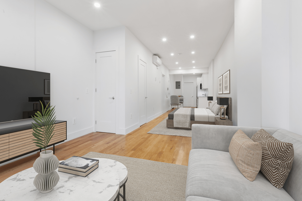 814 Macon Street, Apt A1