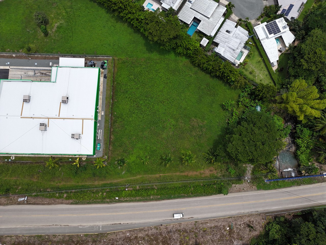 Remarkable Commercial Property in Uvita