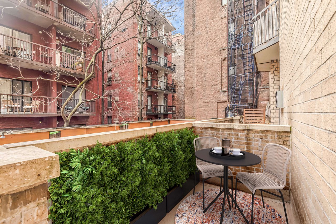 215 East 24th Street