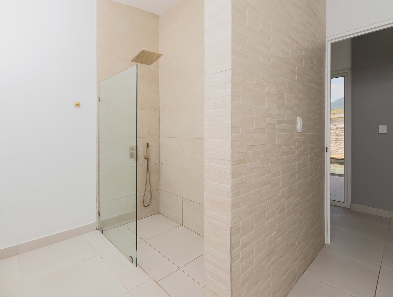 Uvita Paradise Brand New 3 Bedroom, 2.5 Bathroom Modern Home