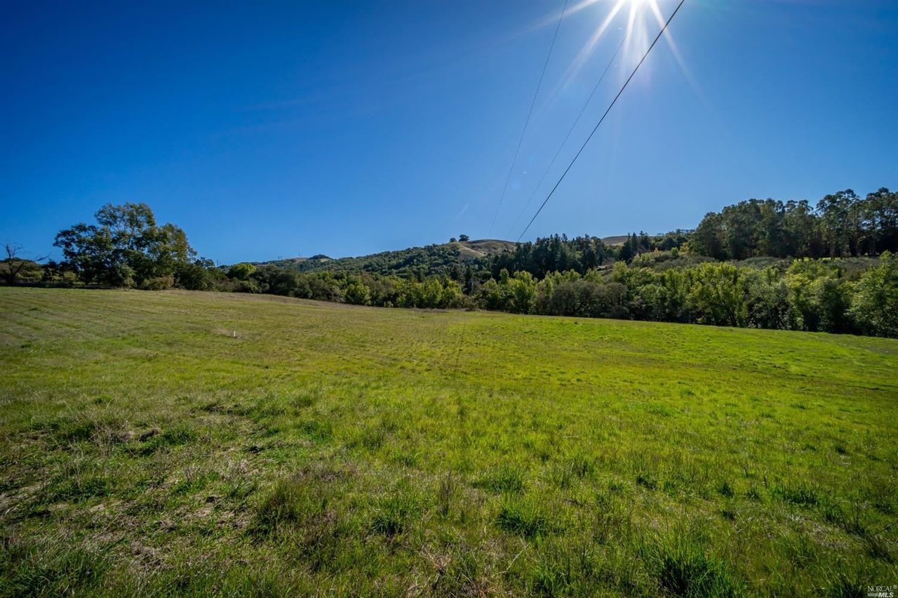 5289 Sonoma Mountain Rd