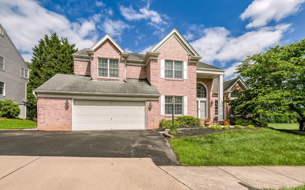 8607 Marburg Manor