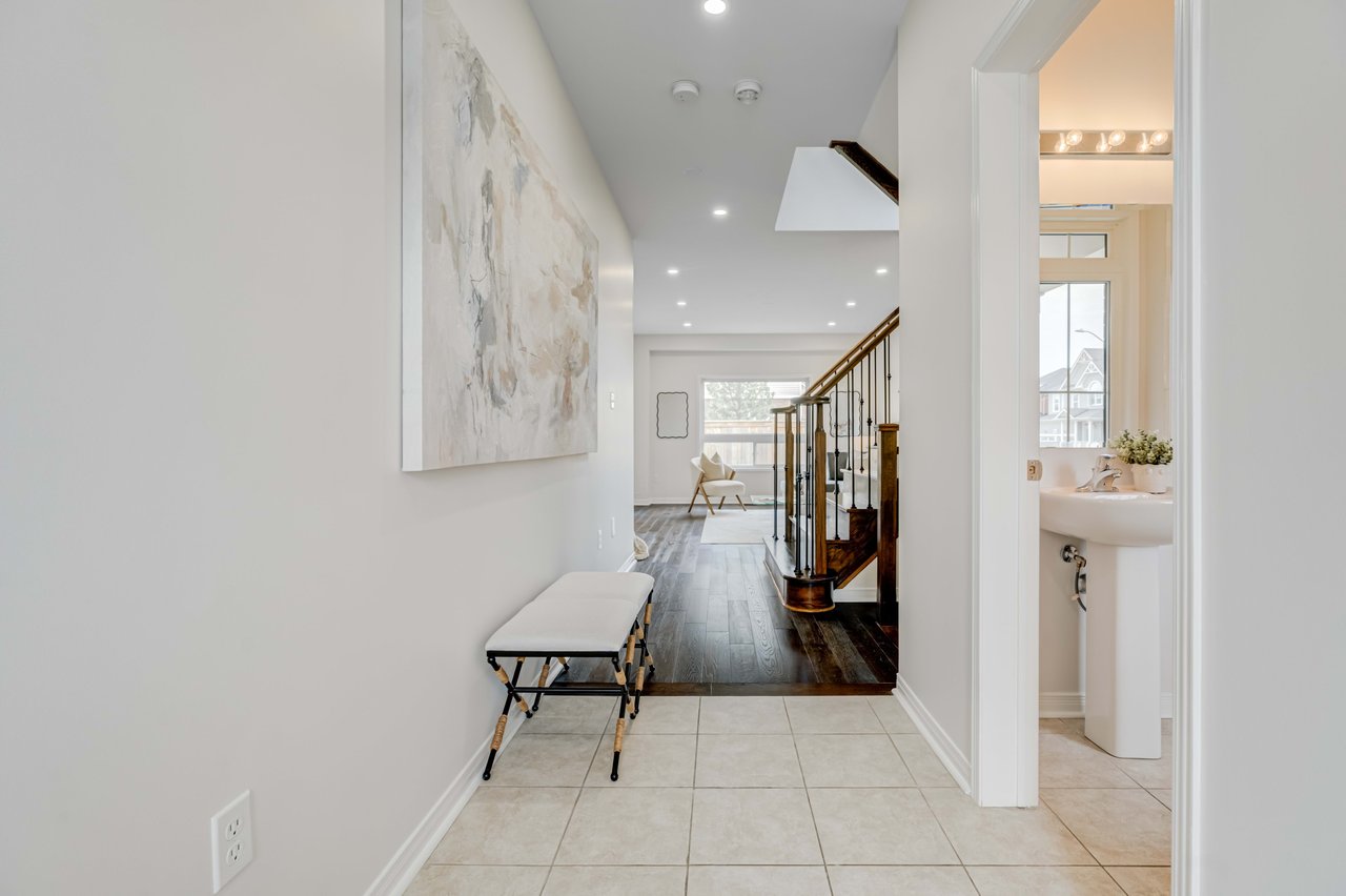 18 Fred Jackman Ave
