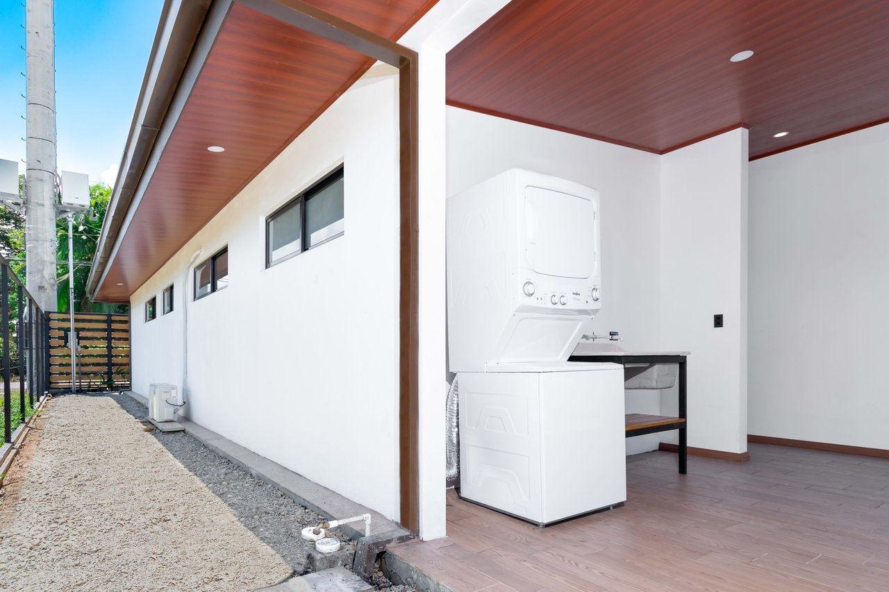 Brand New Beach House, 3 bed, 2.5 bath in Bahia