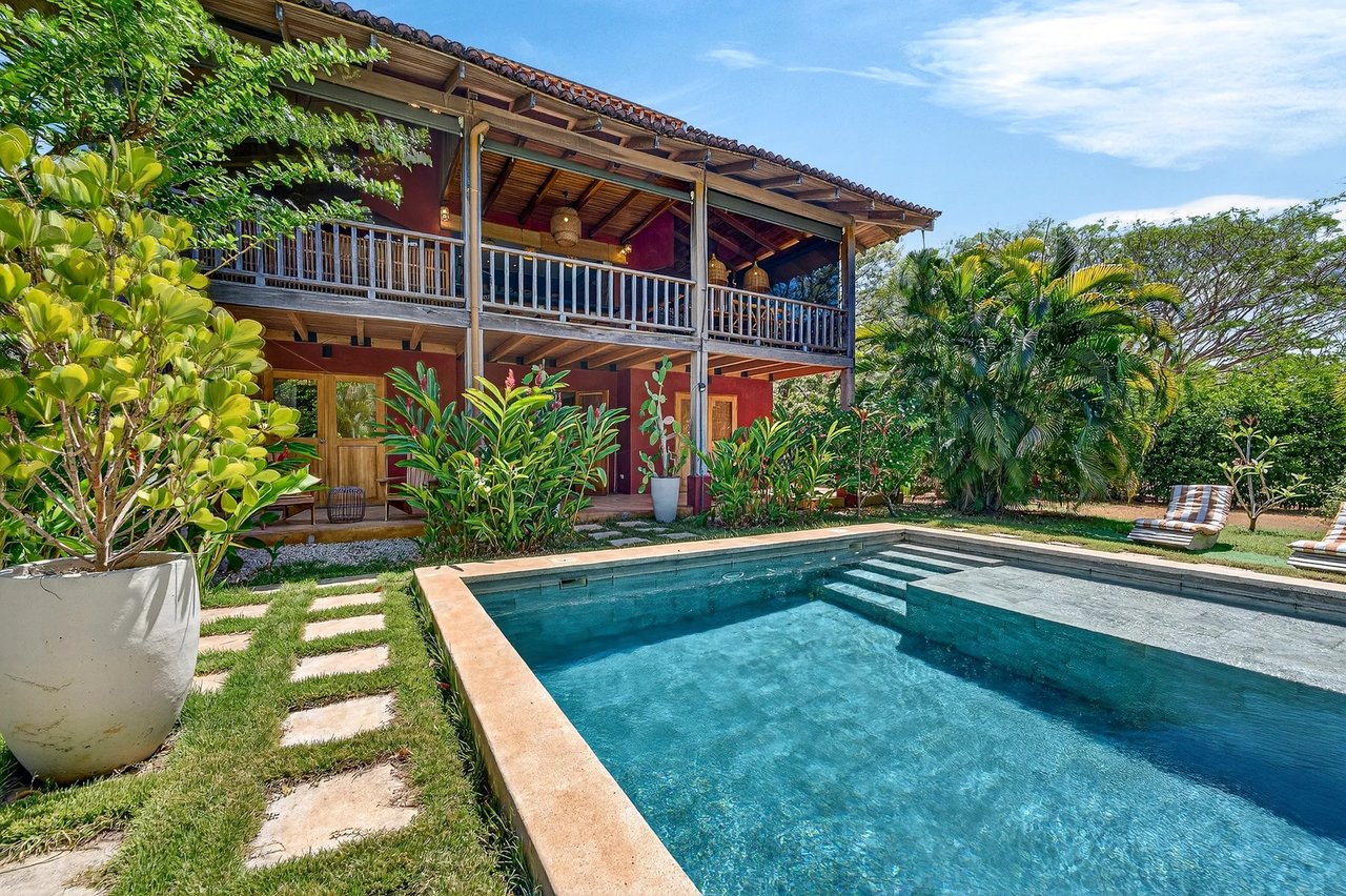 Modern Home in Beachfront Gated Community, Tamarindo, Guanacaste