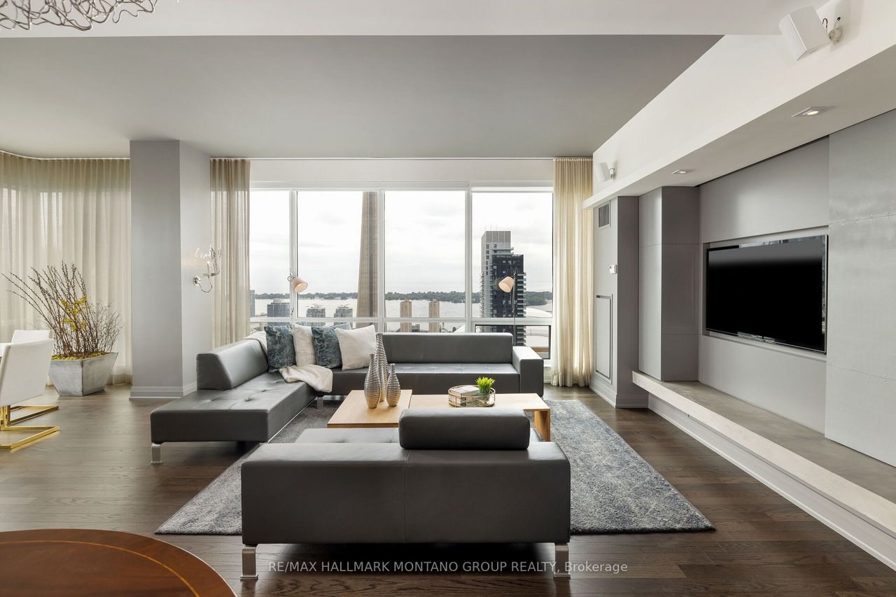 TIFF'S BEST EXECUTIVE SUITE