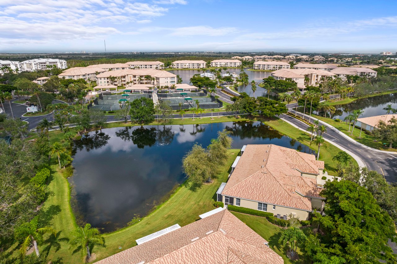 Lexington Carriage Home , 8813 Stockbridge Drive Fort Myers FL