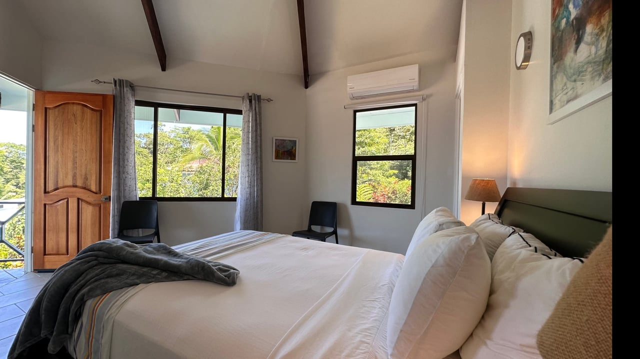 Uvita Home with Additional Lot Zoned Residential/Commercial