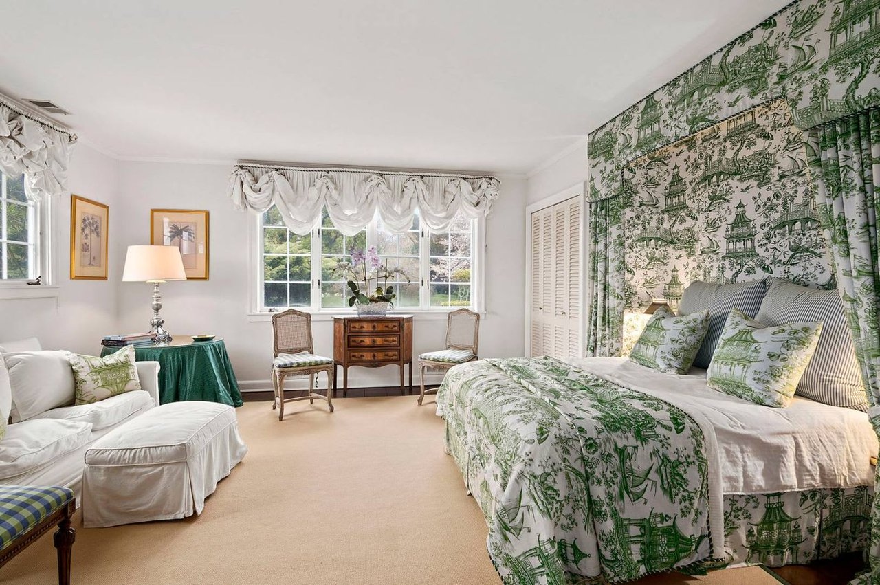 Classic East Hampton Summer Rental with Sweeping Views of Hook Pond and the Ocean
