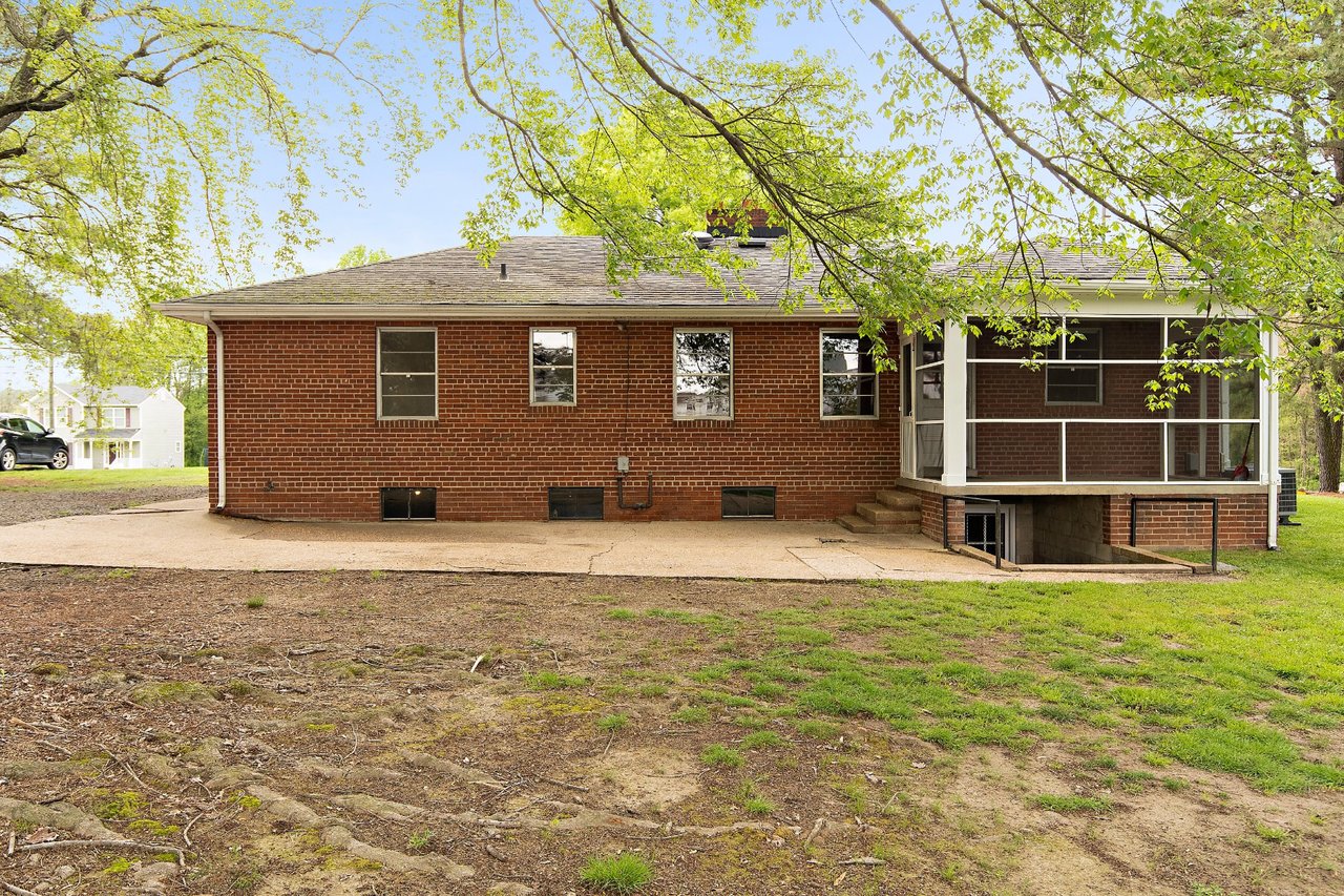 1127 Oakland Road