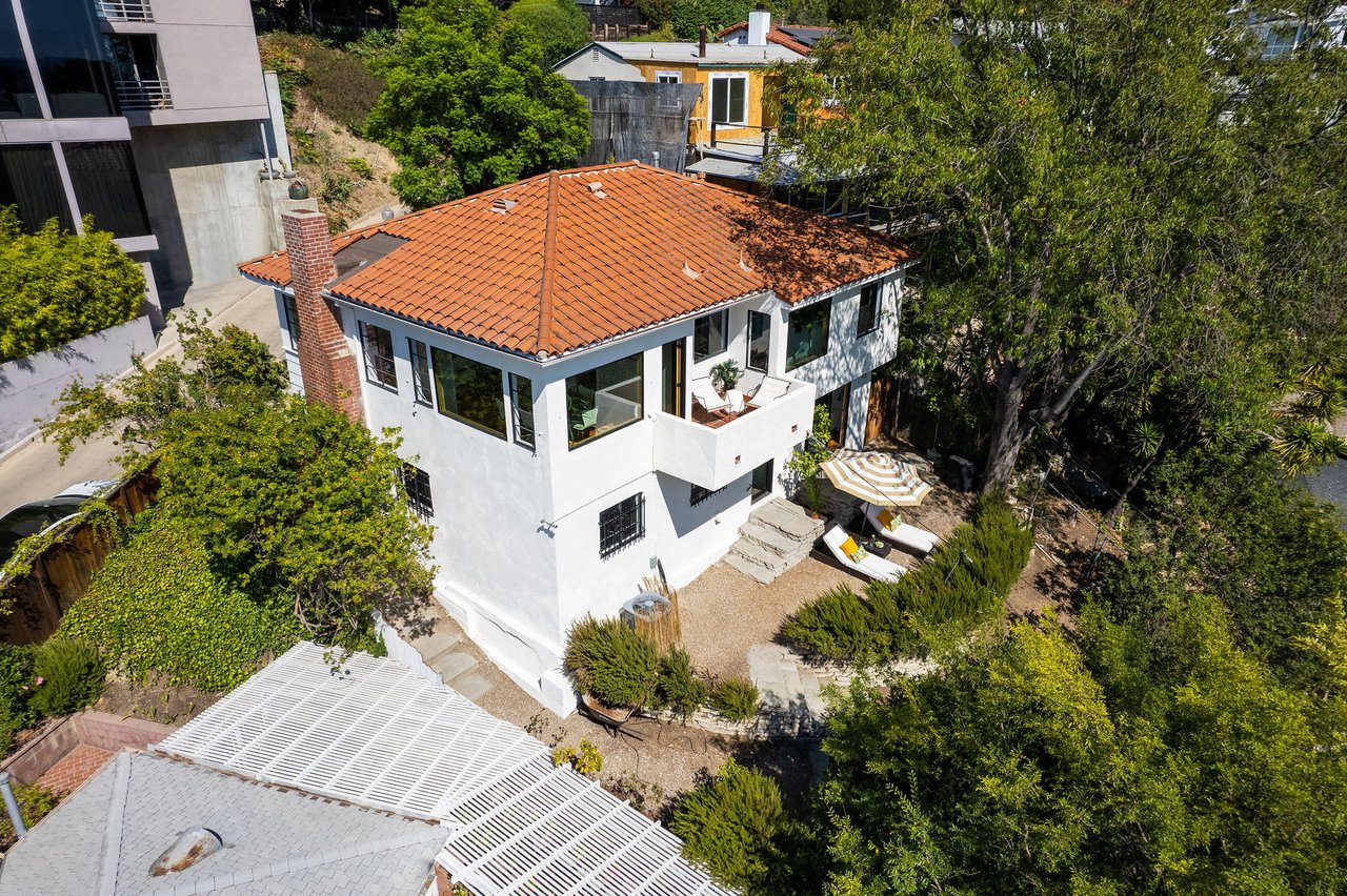 Hip Mid Century Traditional in Franklin Hills 