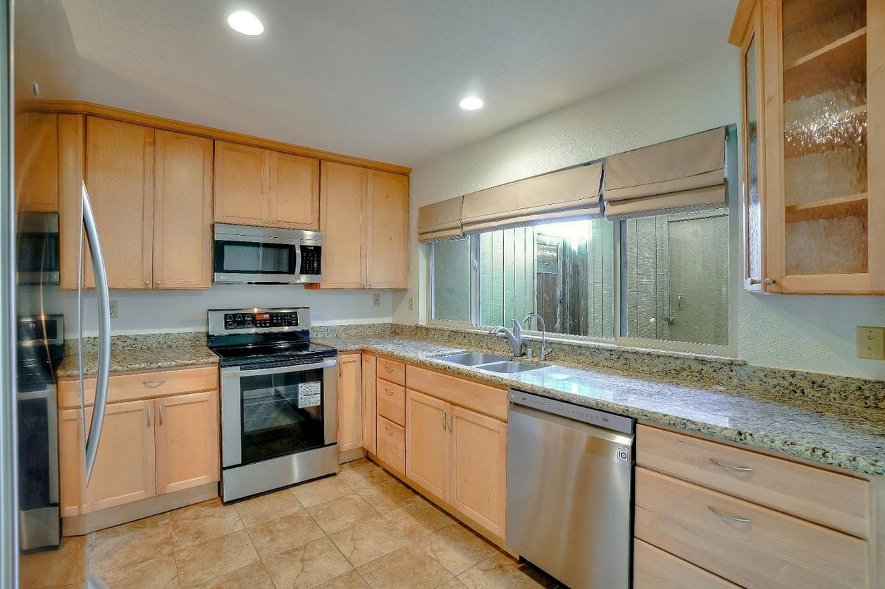 1224 Trinity Ave #14