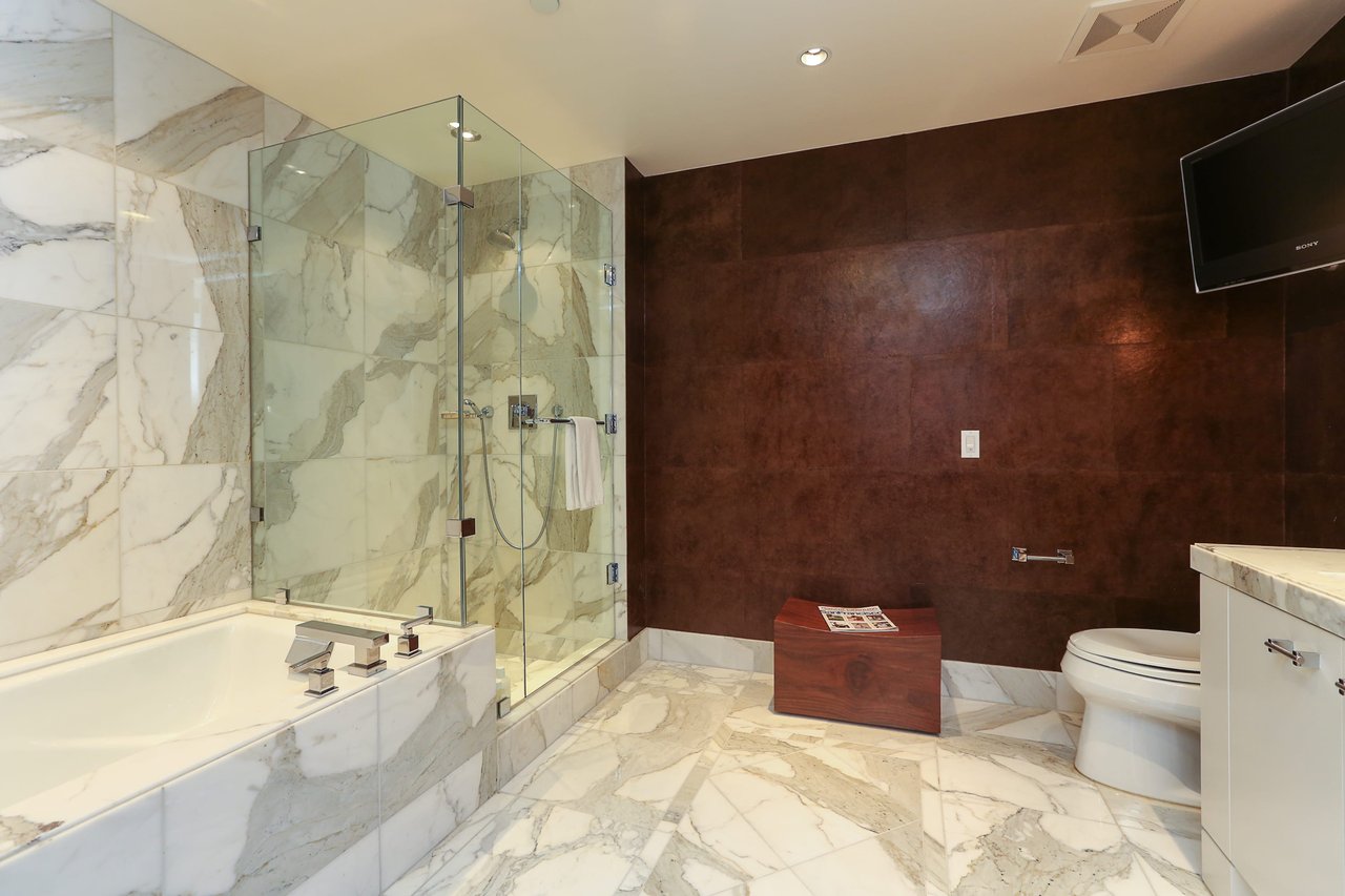 St. Regis Residence 30F