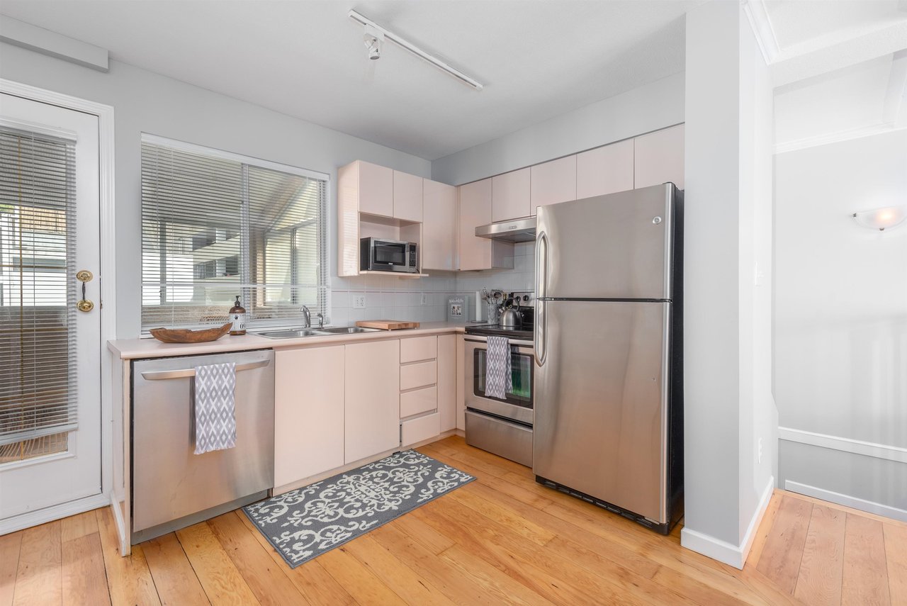 208-788 W 8th Ave