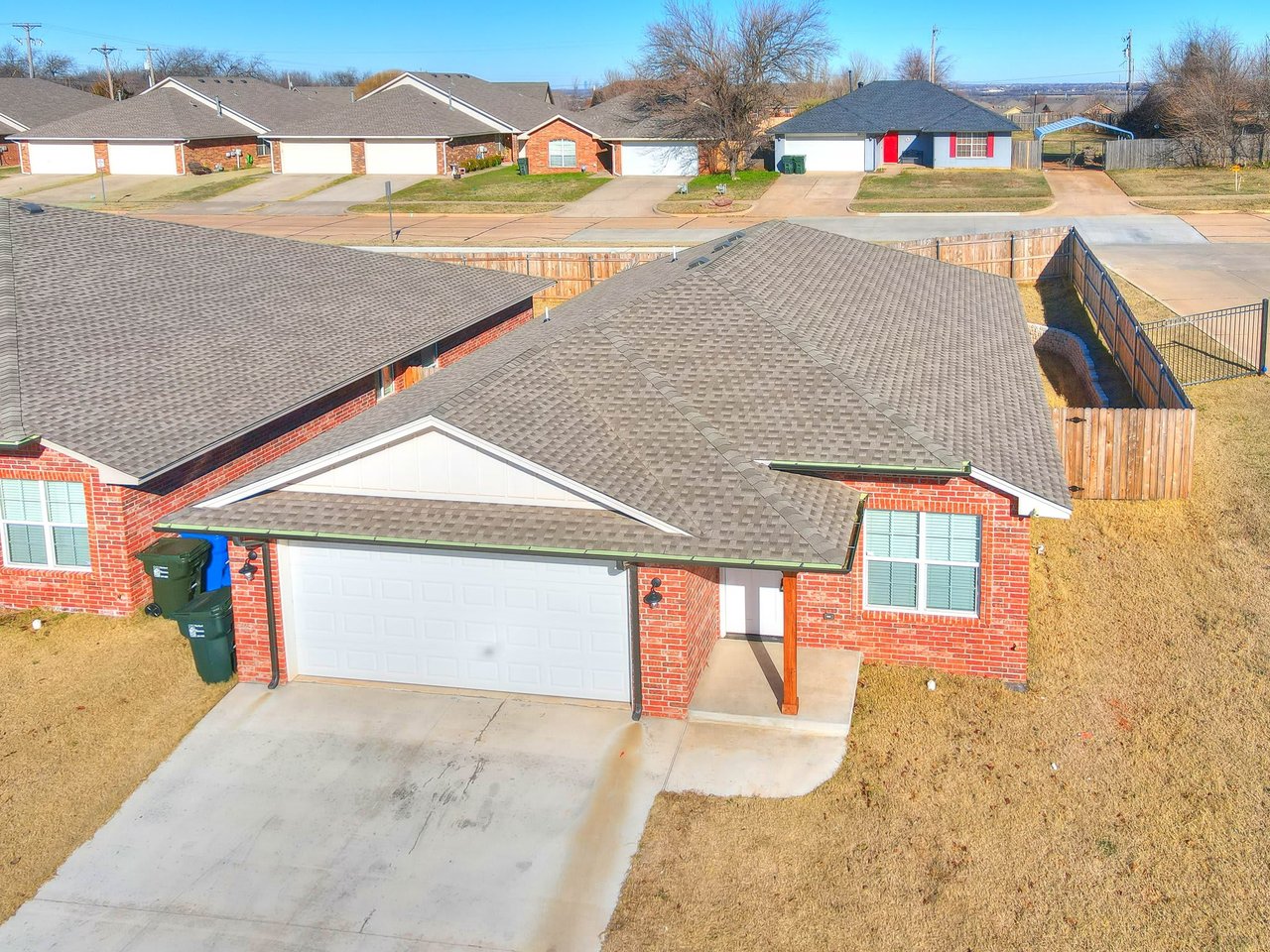 1218 Kingston Rd 