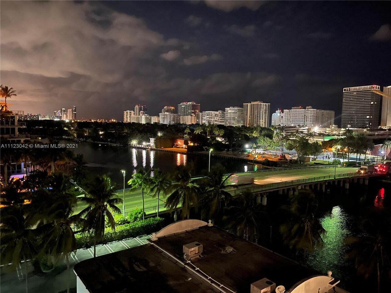 9521 E Bay Harbor Dr, #LP801