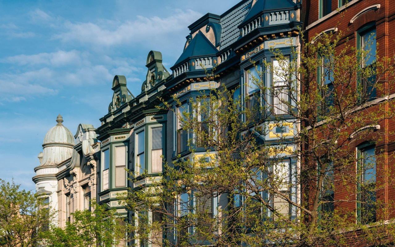 The Rich Tapestry of Chicago's Old Town: A Historic Neighborhood's Journey